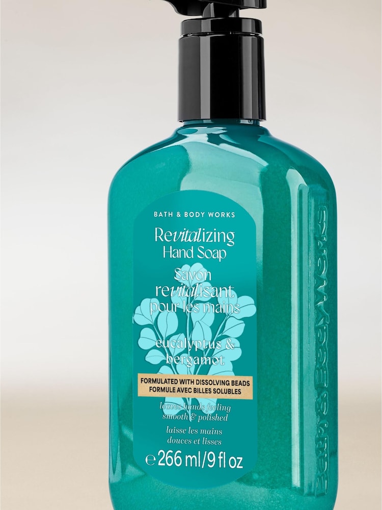 Bath & Body Works Eucalyptus and Bergamot Revitalizing Gel Hand Soap 266ml - Image 2 of 3 Bath & Body Works Eucalyptus and Bergamot Revitalizing Gel Hand Soap 266ml - Image 2 of 3
