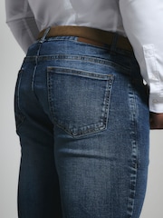 Vaqueros elásticos de corte muscle fit de Tailored Athlete - Imagen 5 de 6