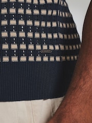 قميص كروشيه محبوك بتصميم لونين بقصّة تُبرز العضلات من Tailored Athlete - Image 3 of 10