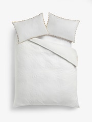 White 100% Cotton Quilted Flower with Ric Rac Trim Duvet Cover and Pillowcase Set - Image 4 of 6