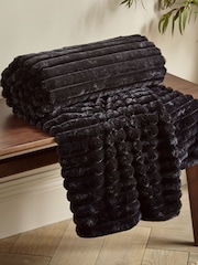 Catherine Lansfield Black Soft and Cosy Ribbed Faux Fur Throw - Image 1 of 4