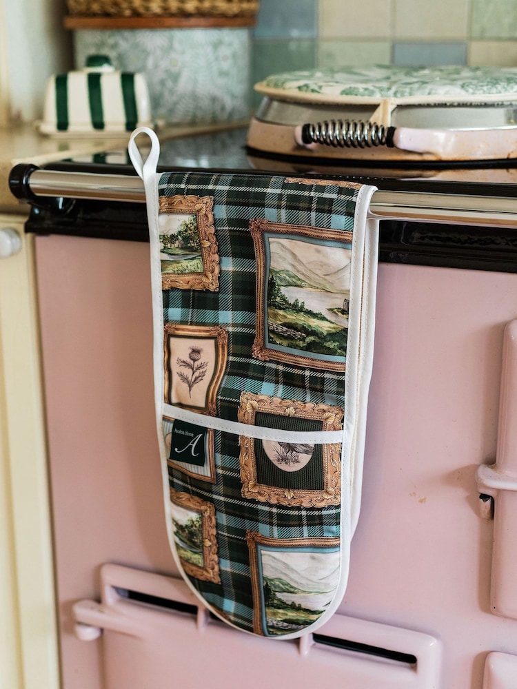 Avalon Home Northern Gallery Wall Oven Gloves - Image 1 de 6 Avalon Home Northern Gallery Wall Oven Gloves - Image 1 de 6