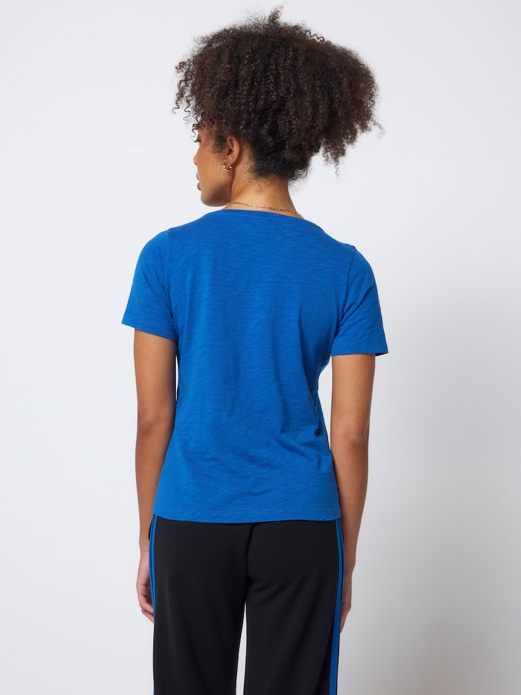 SCAMP & DUDE Blue Cotton Slub V-Neck T-Shirt - Image 4 of 4 SCAMP & DUDE Blue Cotton Slub V-Neck T-Shirt - Image 4 of 4