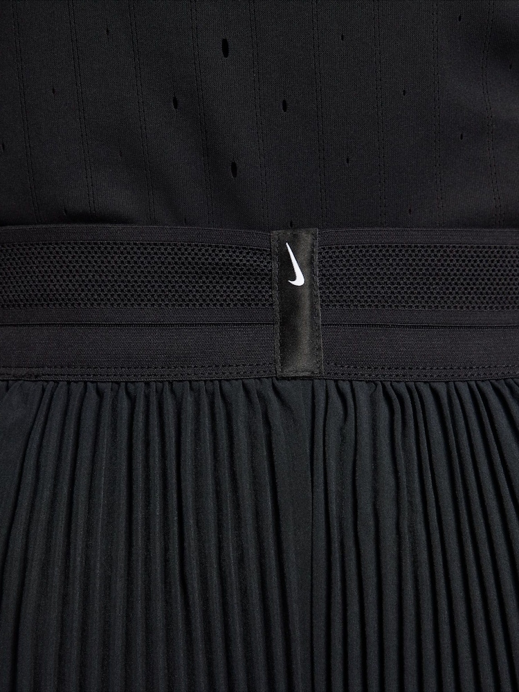 Negru - Pantaloni scurți de alergare cu talie medie Nike Dri-FIT Aero Swift ADV 3 - Image 8 of 10