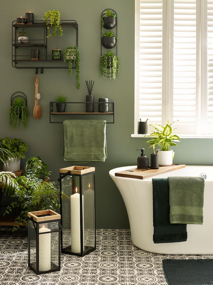 Set of 3 Green Artificial Eucalyptus Stems - Image 4 of 6