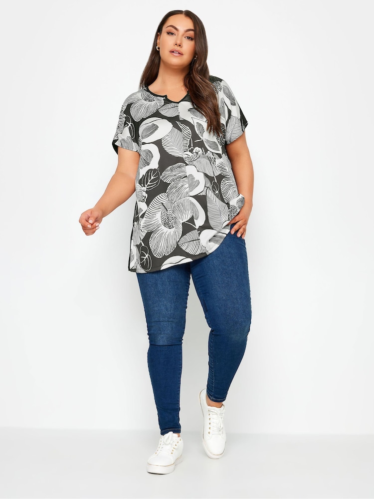 Yours Curve Black White Floral Print Blouses - Image 2 of 4