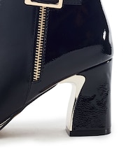 Schwarz - Moda in Pelle Parthenia Buckle Trim Block Heel Boots - Bild 4 von 4
