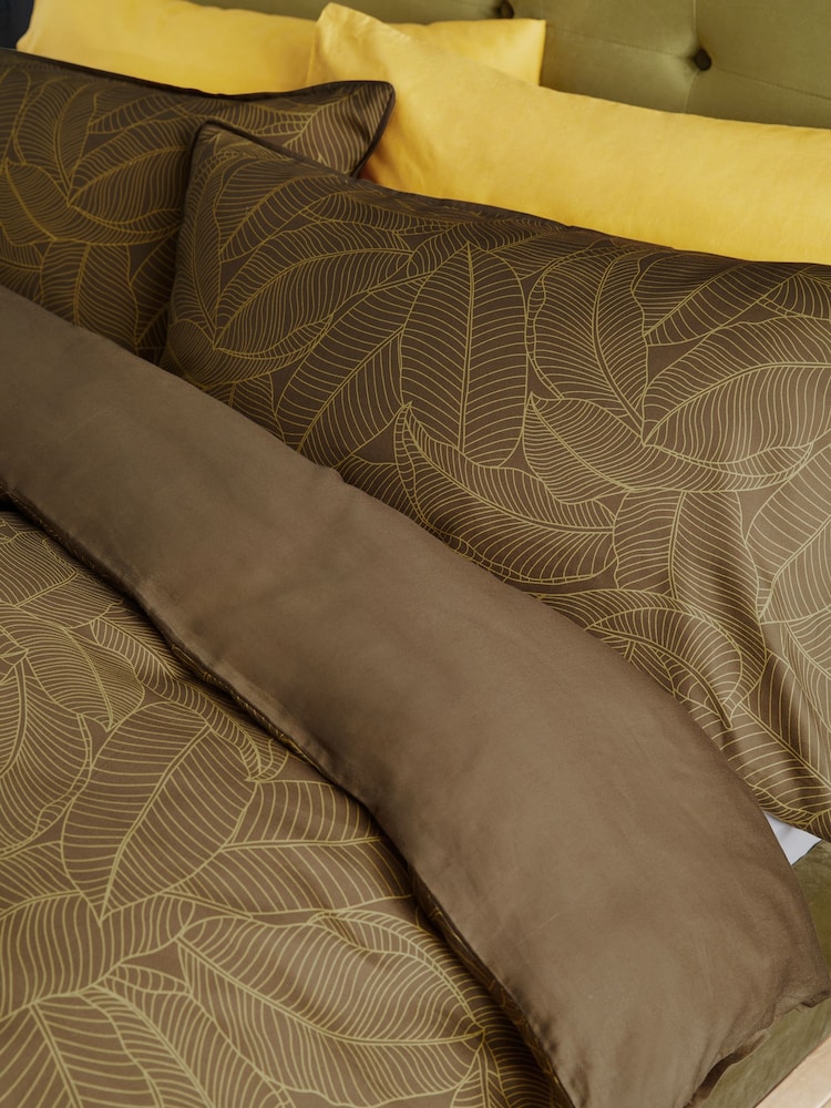 Swoon Green Klee 220 Thread Count Duvet Cover and Pillowcase Set - Image 2 of 4