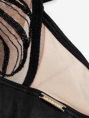 Black Non Pad Non Wire Signature Embroidered Bra - Image 9 of 9