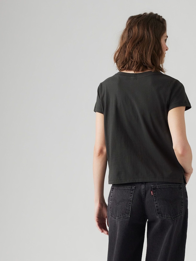 Levi's® Horseshoe Pirate Black Graphic Boxy 100% Cotton T-Shirt - Image 2 of 6