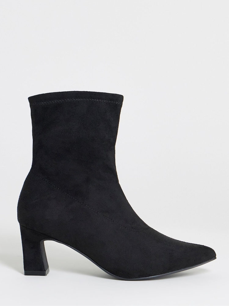 Negro - Botas de tacón de bloque Elásticos con punta de JD Williams - Imagen 2 de 4 Negro - Botas de tacón de bloque Elásticos con punta de JD Williams - Imagen 2 de 4