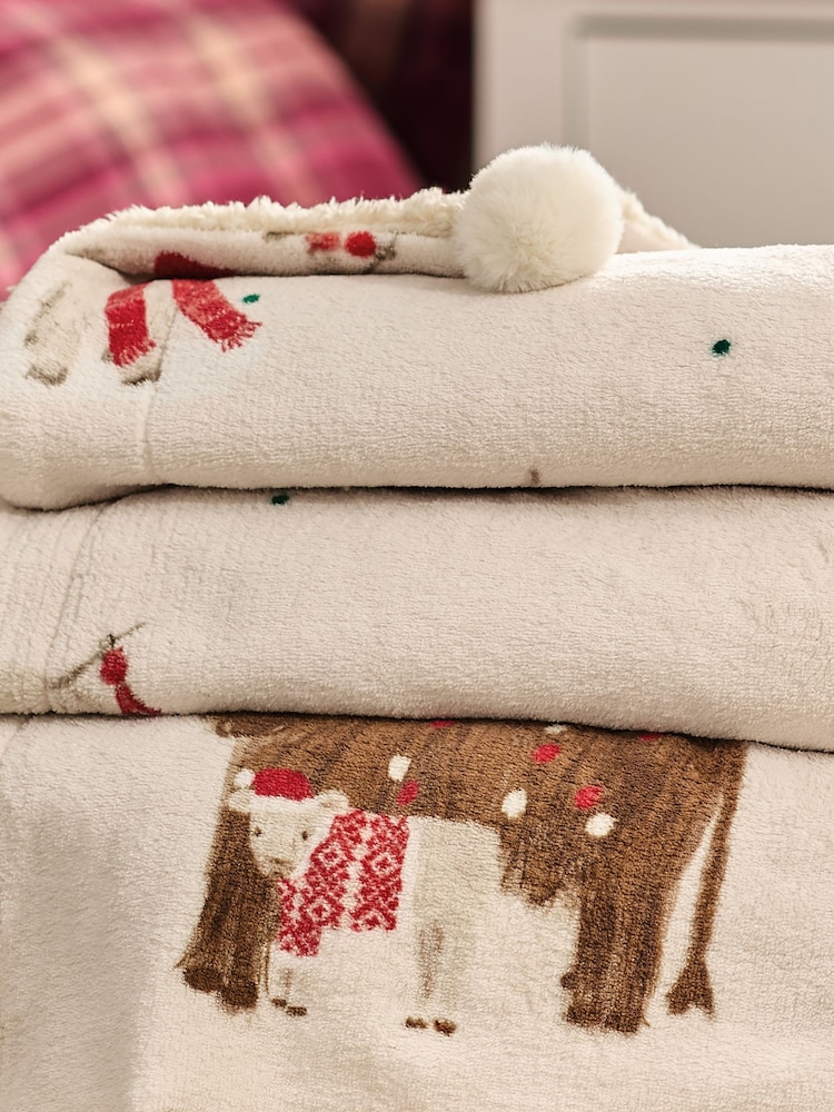 Natural Christmas Hamish Fleece Throw - Image 3 of 6