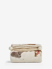 Natural Christmas Hamish Fleece Throw - Image 6 of 6