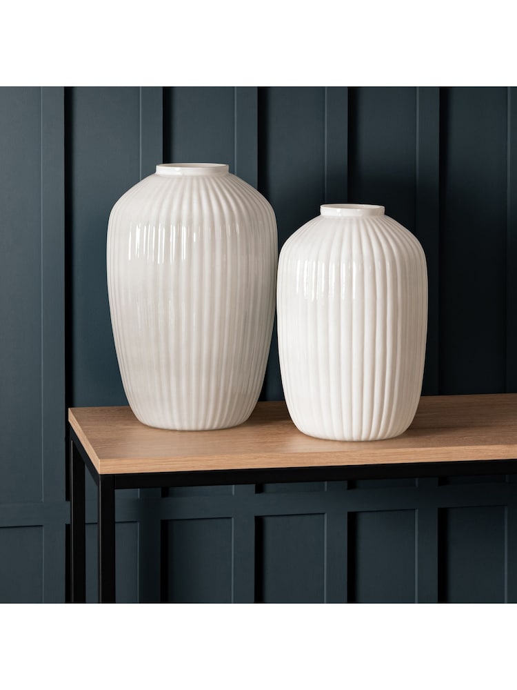 Gallery Home White Medium Ukiah Vase - Image 1 of 3
