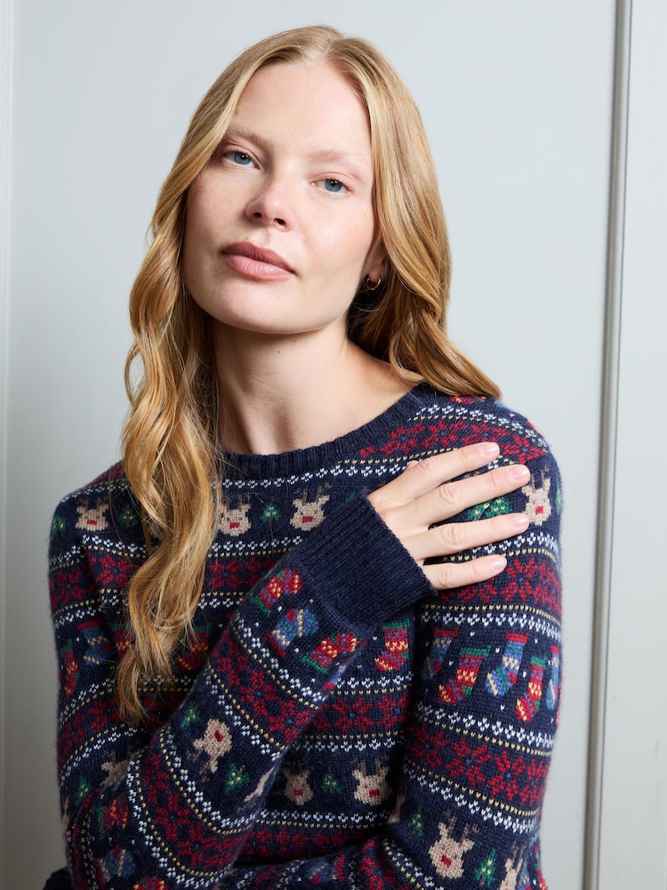 JoJo Maman Bébé Navy Blue Women's Long Sleeve Christmas Fairisle Jumper - Image 4 of 4 JoJo Maman Bébé Navy Blue Women's Long Sleeve Christmas Fairisle Jumper - Image 4 of 4
