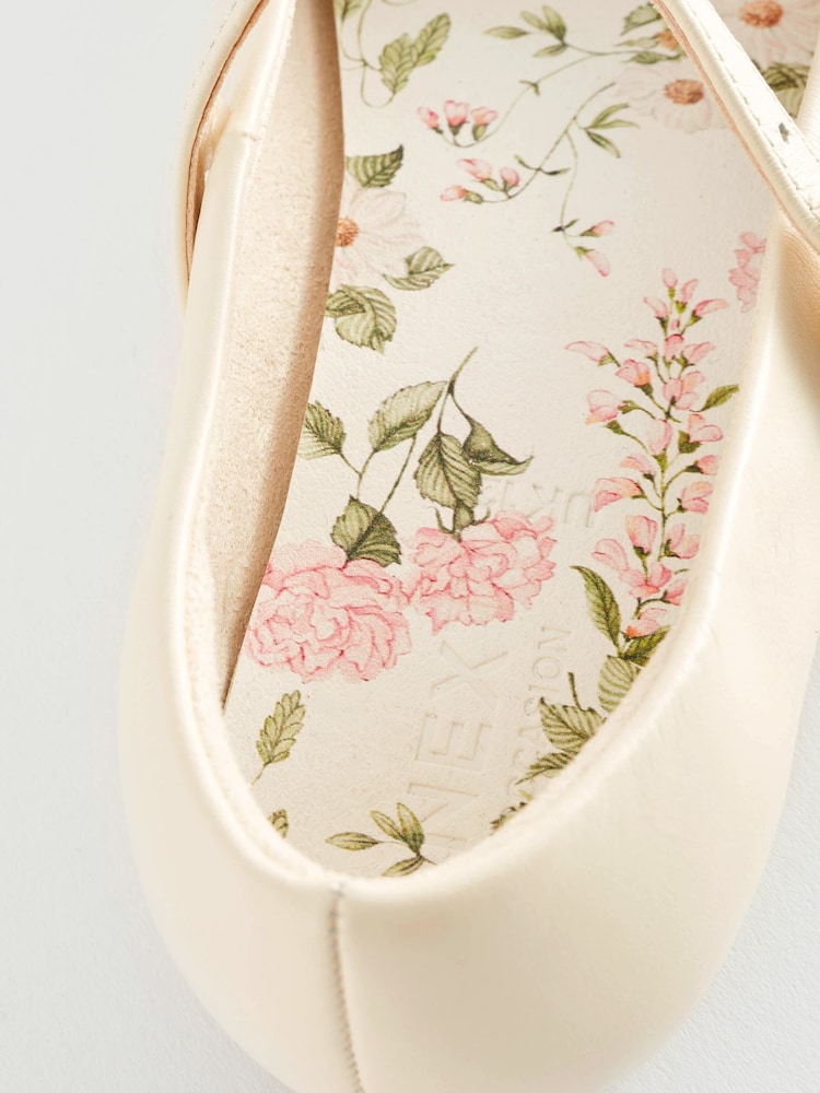 Cream Leather Mary Jane Occasion Shoes - Image 5 of 5 Cream Leather Mary Jane Occasion Shoes - Image 5 of 5