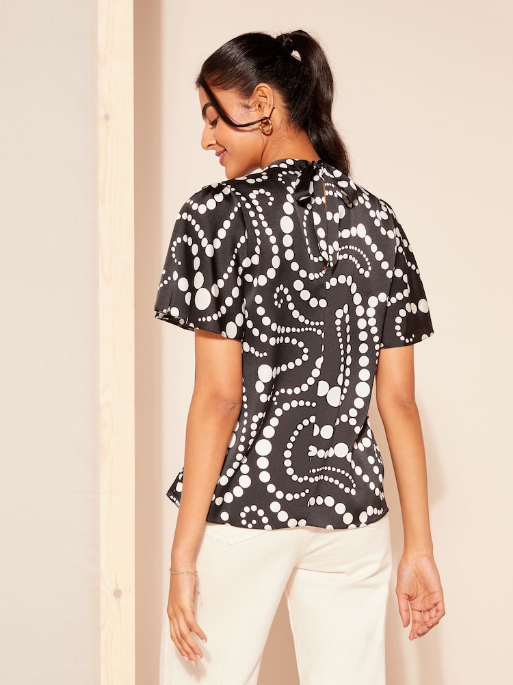 Friends Like These Black Spot Printed Flutter Sleeve Keyhole Blouse - Image 4 of 4
