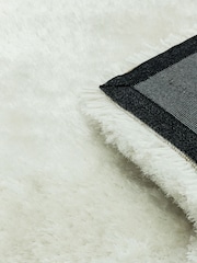 Asiatic Rugs White Plush Rug - Image 4 of 5