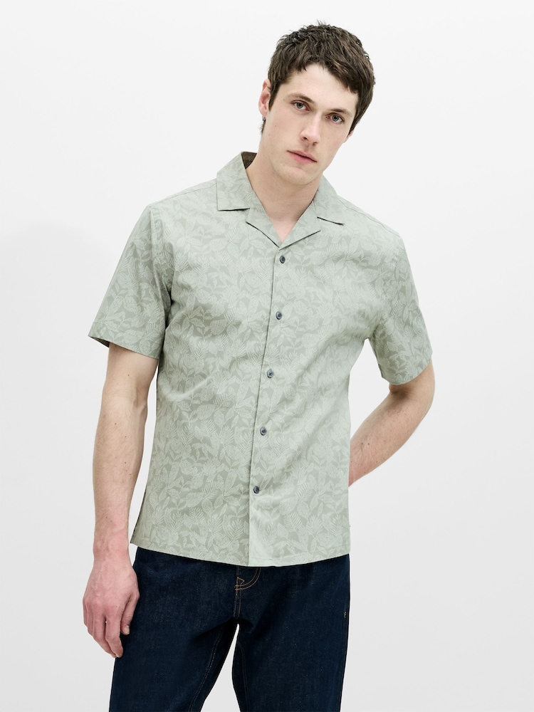 French Connection Green Cotton Stretch Leaf Print Button Revere Collar Short Sleeve Shirt - Image 1 of 6