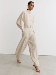 Reiss June Jumpsuit med høy hals, belte og baggy bukseben - Bilde 1 av 10