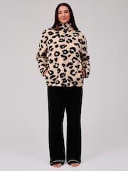 Loungeable Leopard Print Cosy Borg Fleece Quarter Zip Lounge Jumper - صورة 5 من 5