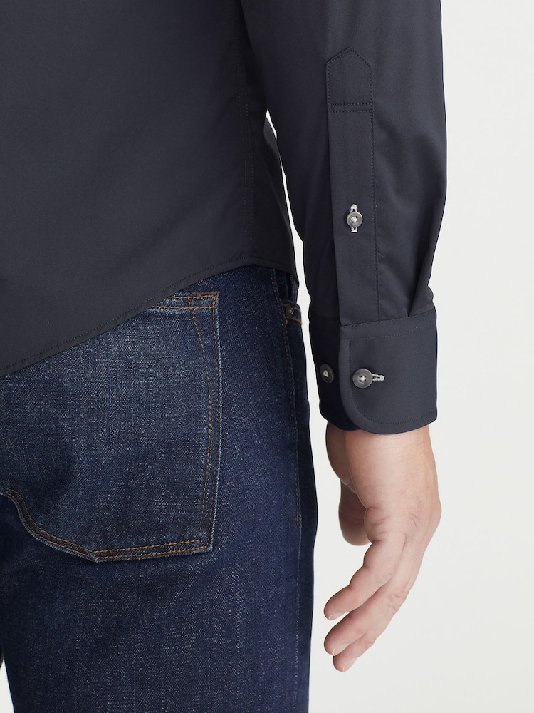 UNTUCKit Black Wrinkle-Free Performance Relaxed Fit Gironde Shirt - Image 4 of 5