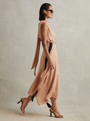 Reiss Nude Harriet Contrast Bow Midi Dress - Image 1 of 5