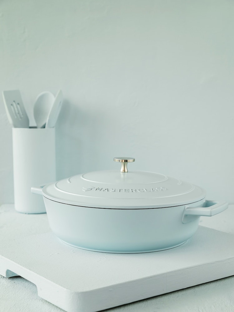 Masterclass Blue Shallow 4L Cast Aluminium Casserole Dish - Image 1 of 3