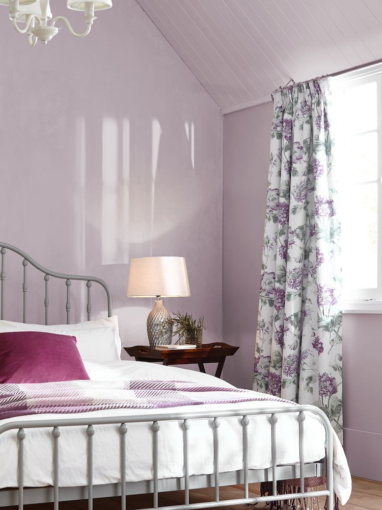 Laura Ashley Pale Heather Matt Emulsion 2.5Lt Paint - Image 1 of 3