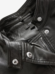Schwarz - Bikerjacke aus Kunstleder mit kragenloser Vorderseite - Bild 9 von 11