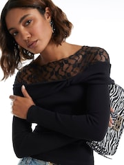 River Island Long Sleeve Lace Twist T-Shirt - صورة 1 من 4