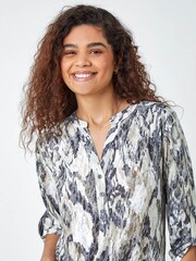 Roman Grey Textured Animal Print Stretch Blouse - Image 4 of 5