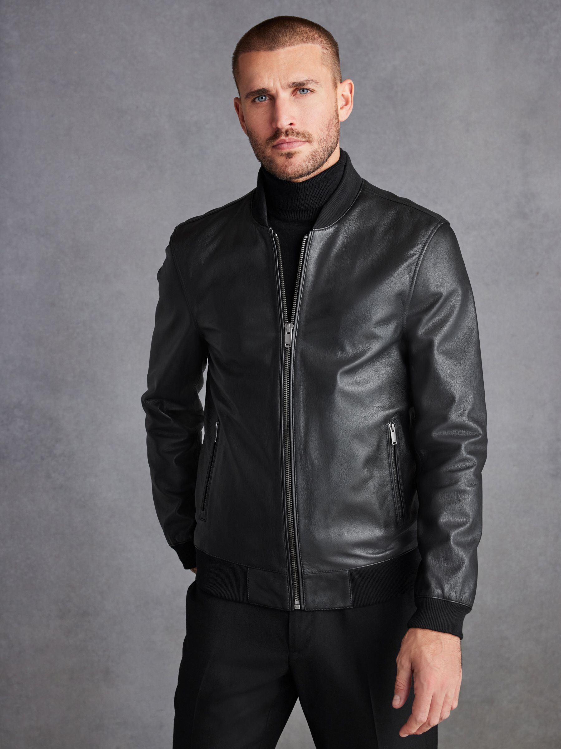 Next：日本 ブラック - Signature Leather Bomber Jacket from
