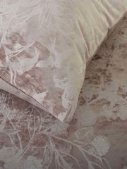 The Lyndon Company Pink Chatsworth Duvet Cover and Pillowcase Set - Image 2 of 5