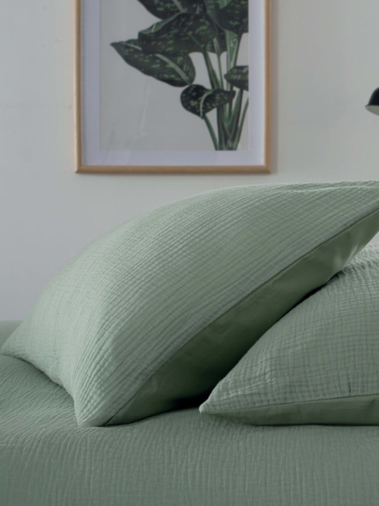 The Lyndon Company Green St. Quentin Duvet Cover and Pillowcase Set - Image 2 of 3 The Lyndon Company Green St. Quentin Duvet Cover and Pillowcase Set - Image 2 of 3