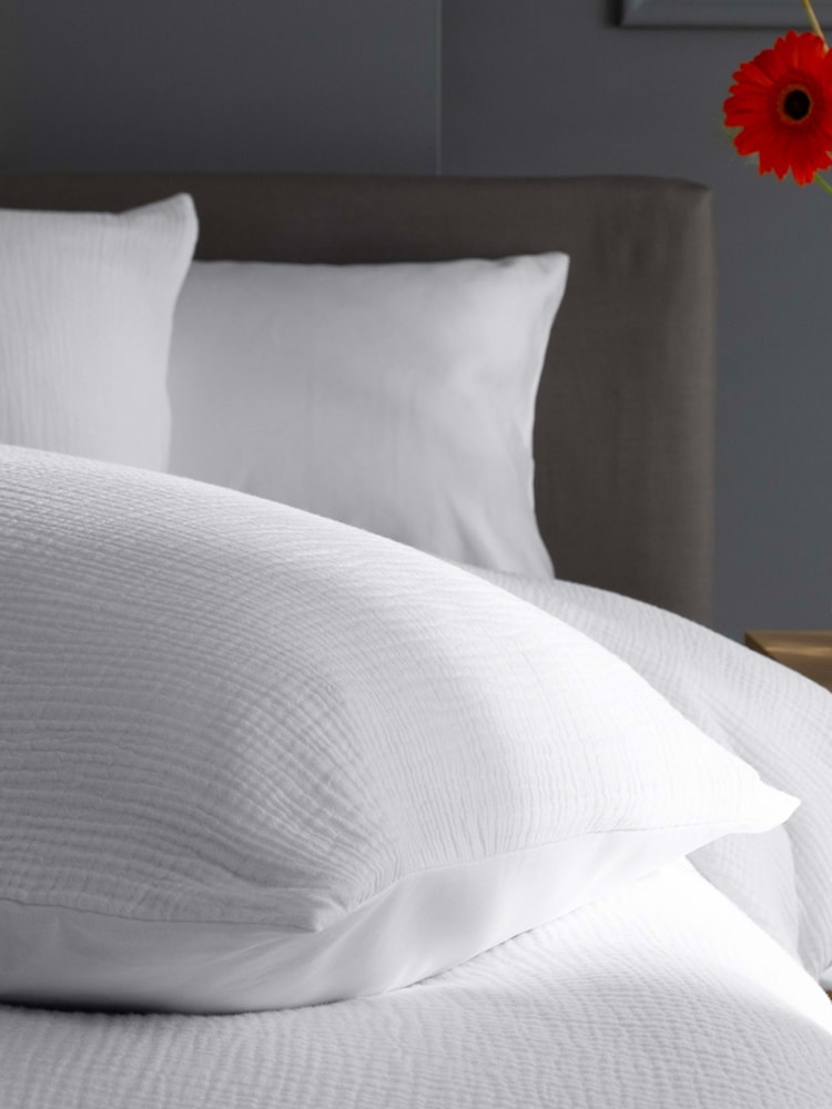 The Lyndon Company White St. Quentin Duvet Cover and Pillowcase Set - Image 2 of 3 The Lyndon Company White St. Quentin Duvet Cover and Pillowcase Set - Image 2 of 3