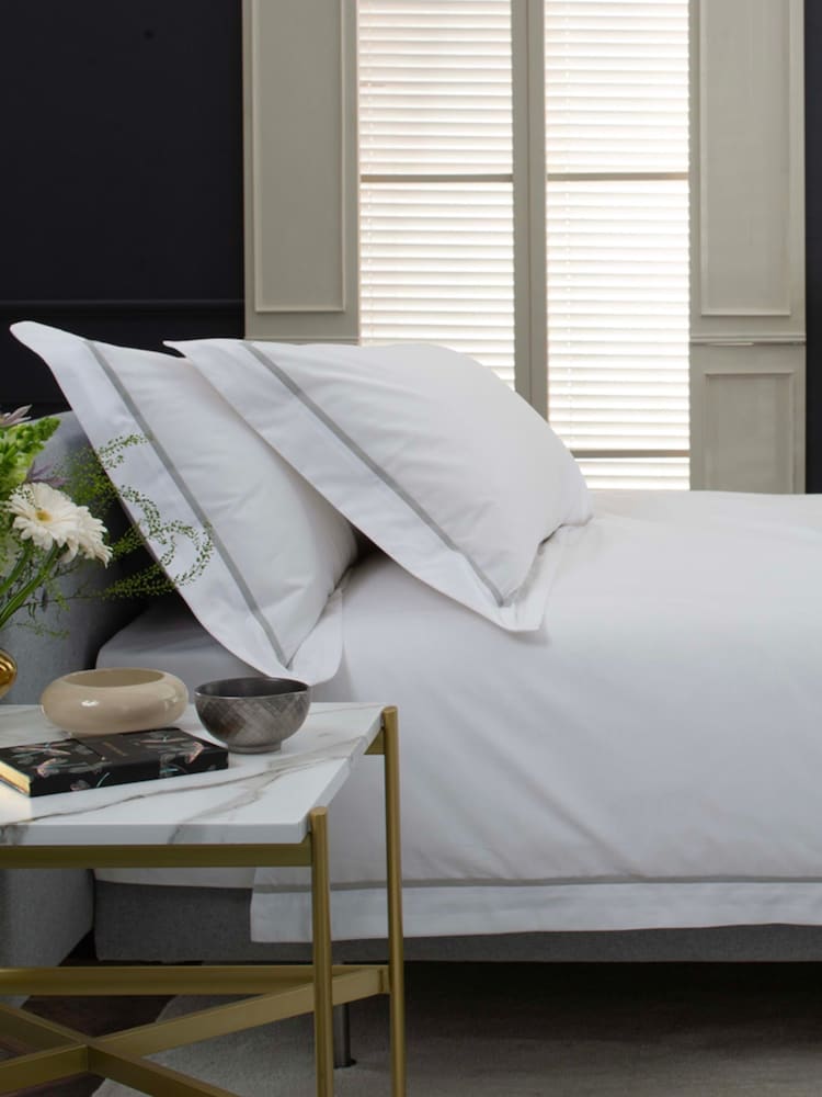 The Lyndon Company Silver Hampstead Duvet Cover and Pillowcase Set - Image 2 of 5