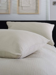 The Lyndon Company Natural St. Quentin Duvet Cover and Pillowcase Set - Image 4 of 5