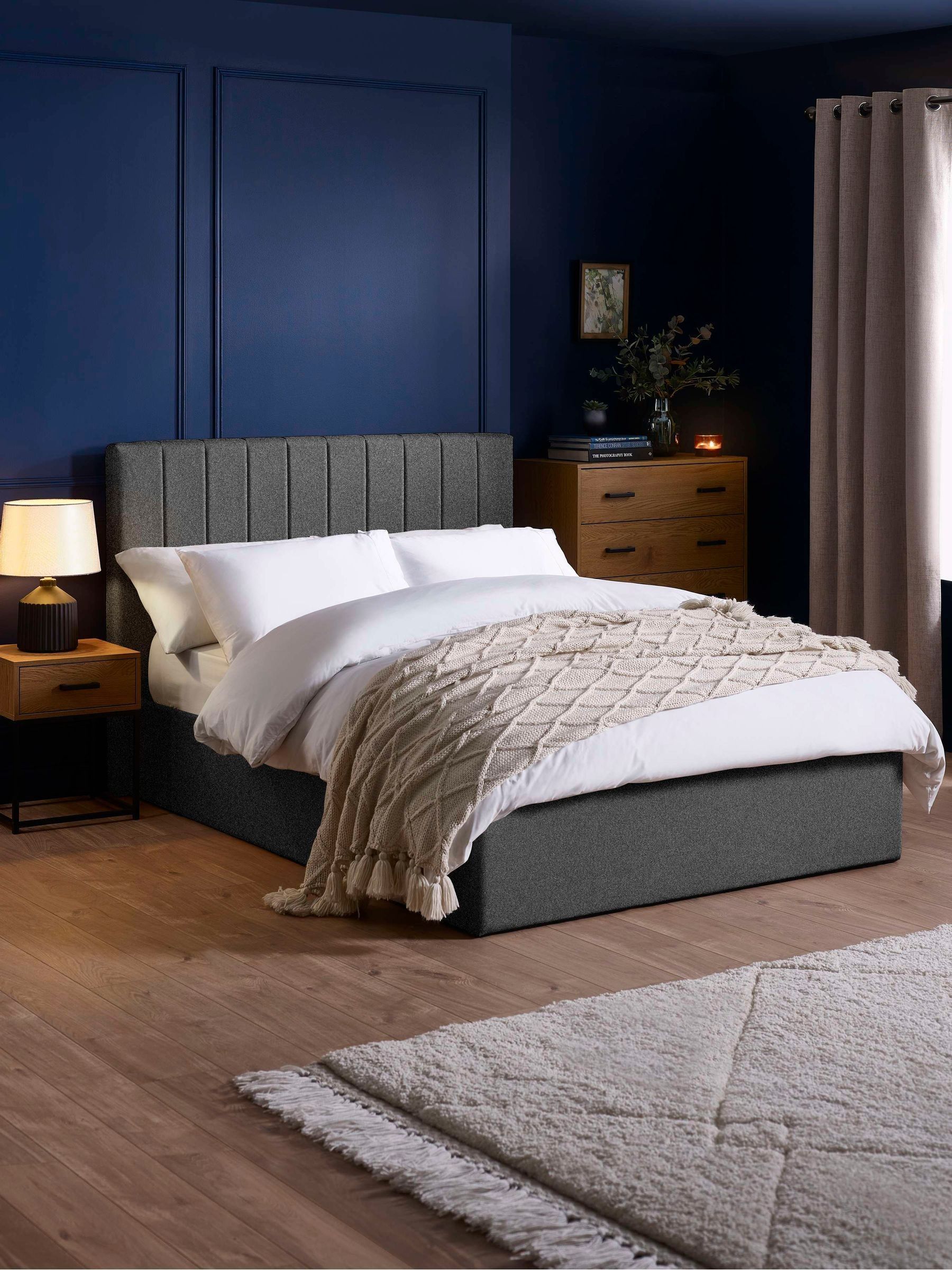 Julian Bowen Unisex Dark Grey Aylen Upholstered Ottoman Storage Bed Frame - Image 3