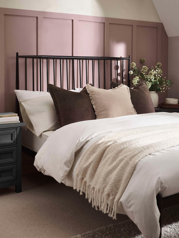 Julian Bowen Black Floyd Metal Spindle Bed - Image 2 of 9 Julian Bowen Black Floyd Metal Spindle Bed - Image 2 of 9