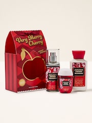 Bath & Body Works Japanese Cherry Blossom Gift Set (Worth £25) - Image 1 of 2