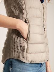 Joules Whitlow Pearl Showerproof Padded Gilet - Image 5 of 7