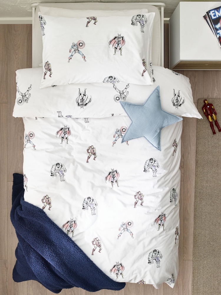 White Disney Marvel Avengers 100% Cotton Duvet Cover and Pillowcase Set - Image 4 of 7