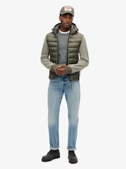 Verde oliva polvoriento - Chaqueta bomber polar con capucha Storm de Superdry - Imagen 3 de 5