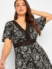 Yours Curve Black V-Neck Lace Detail Dress - Image 4 of 4