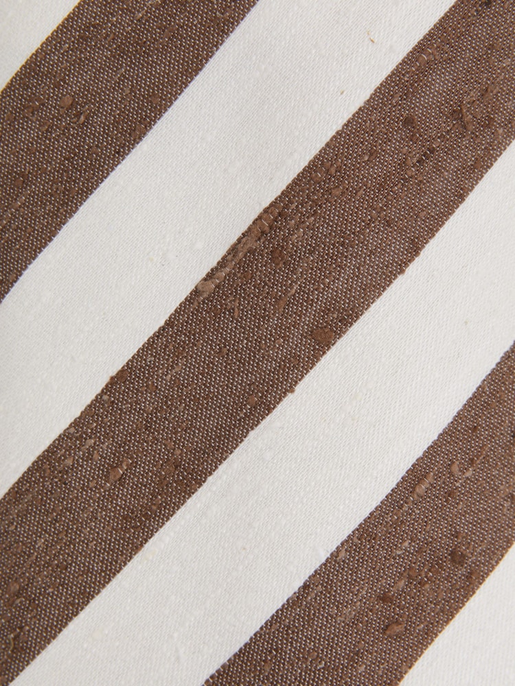 Reiss Chocolate/Ivory Sienna Textured Silk Blend Striped Tie - Image 5 of 5