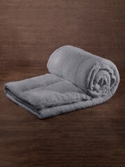 BHS Super Soft & Warm 13.5 tog Duvet - Image 3 of 3