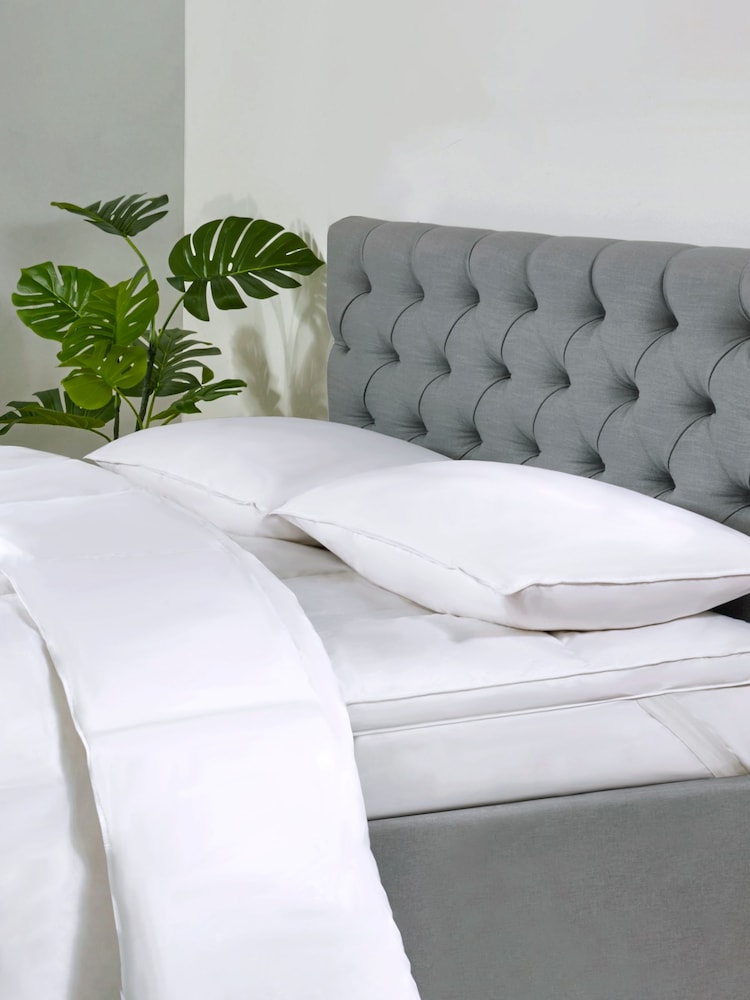 BHS 4.5 tog Duck Feather and Down 100% Cotton Duvet - Image 1 of 3