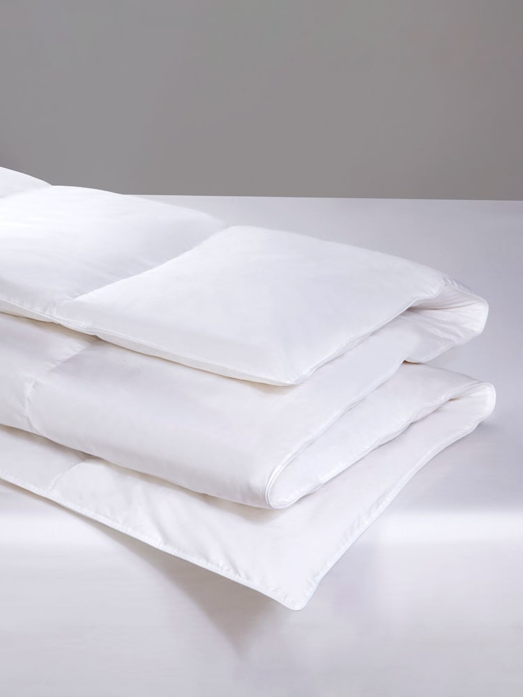 BHS 4.5 tog Duck Feather and Down 100% Cotton Duvet - Image 2 of 3