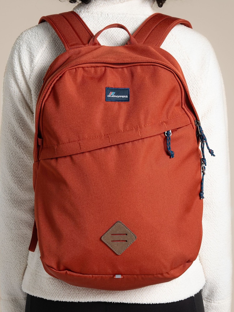 Craghoppers Red 22L Kiwi Classic Backpack - Image 2 of 7 Craghoppers Red 22L Kiwi Classic Backpack - Image 2 of 7